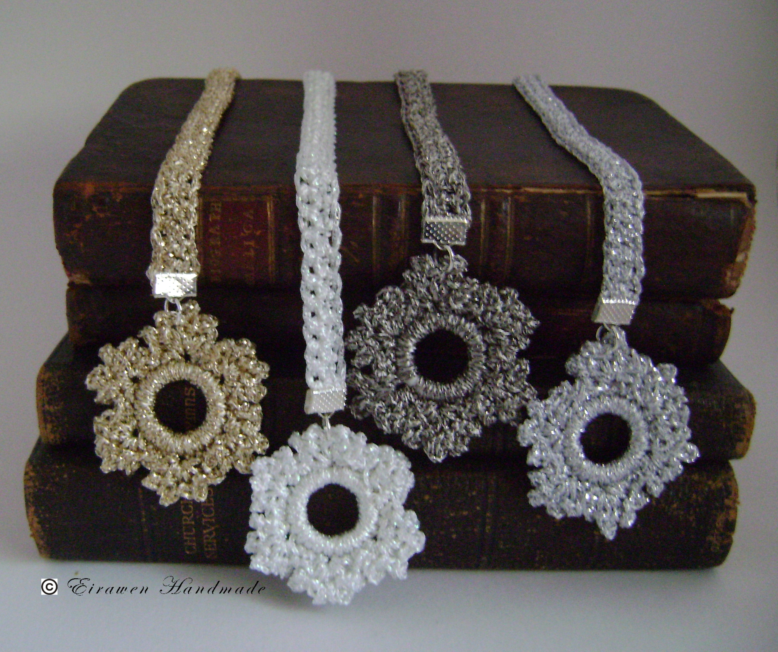 EH004 Crochet metallic yarn Bookmark ~ Eirawen Handmade